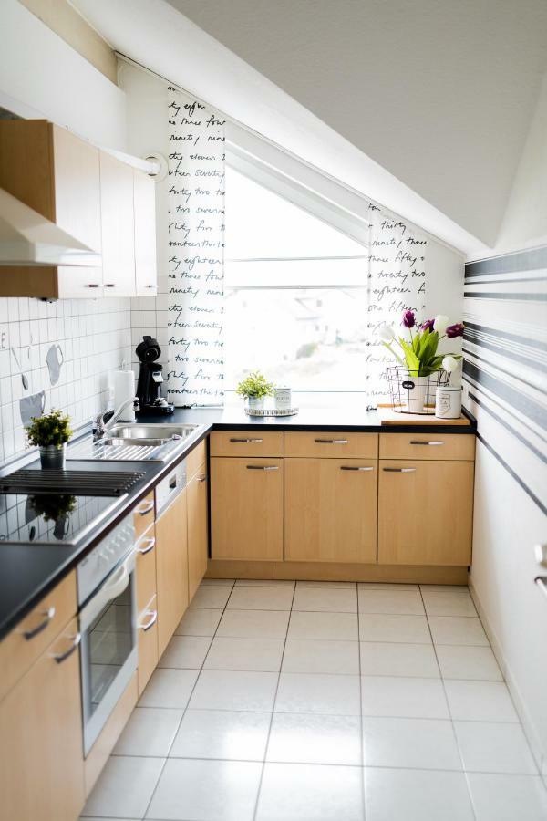 Ferienwohnung Ausblick Asslar Exterior foto